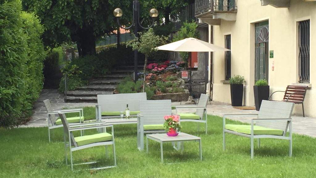 Hotel Villa San Fedele Сан Феделе Интелви Екстериор снимка