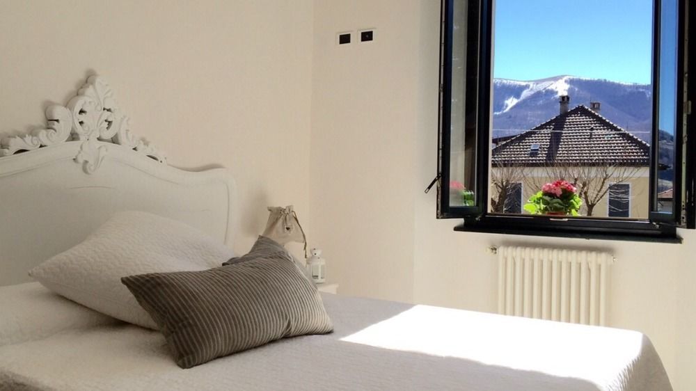 Hotel Villa San Fedele Сан Феделе Интелви Екстериор снимка