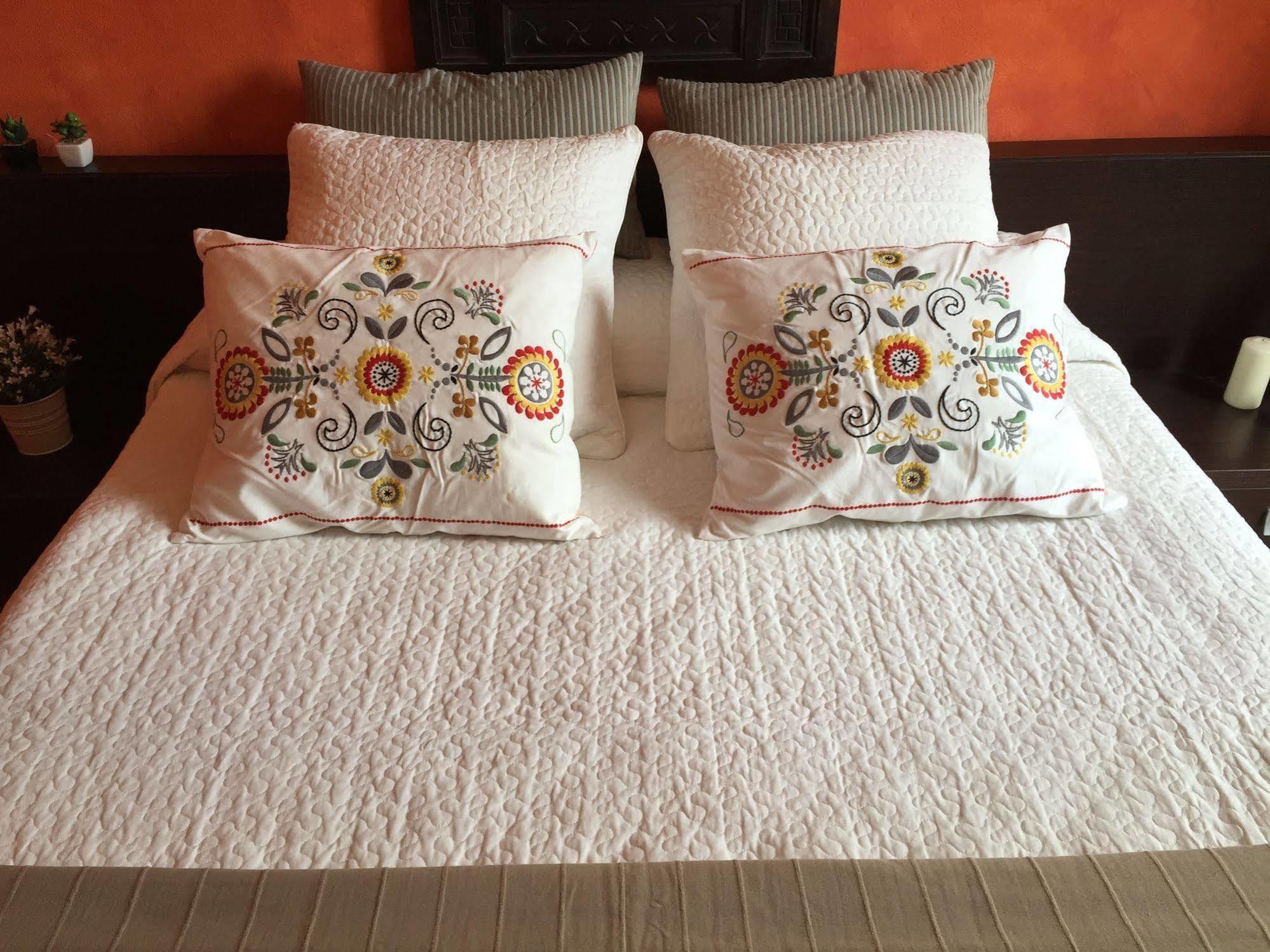 Hotel Villa San Fedele Сан Феделе Интелви Екстериор снимка