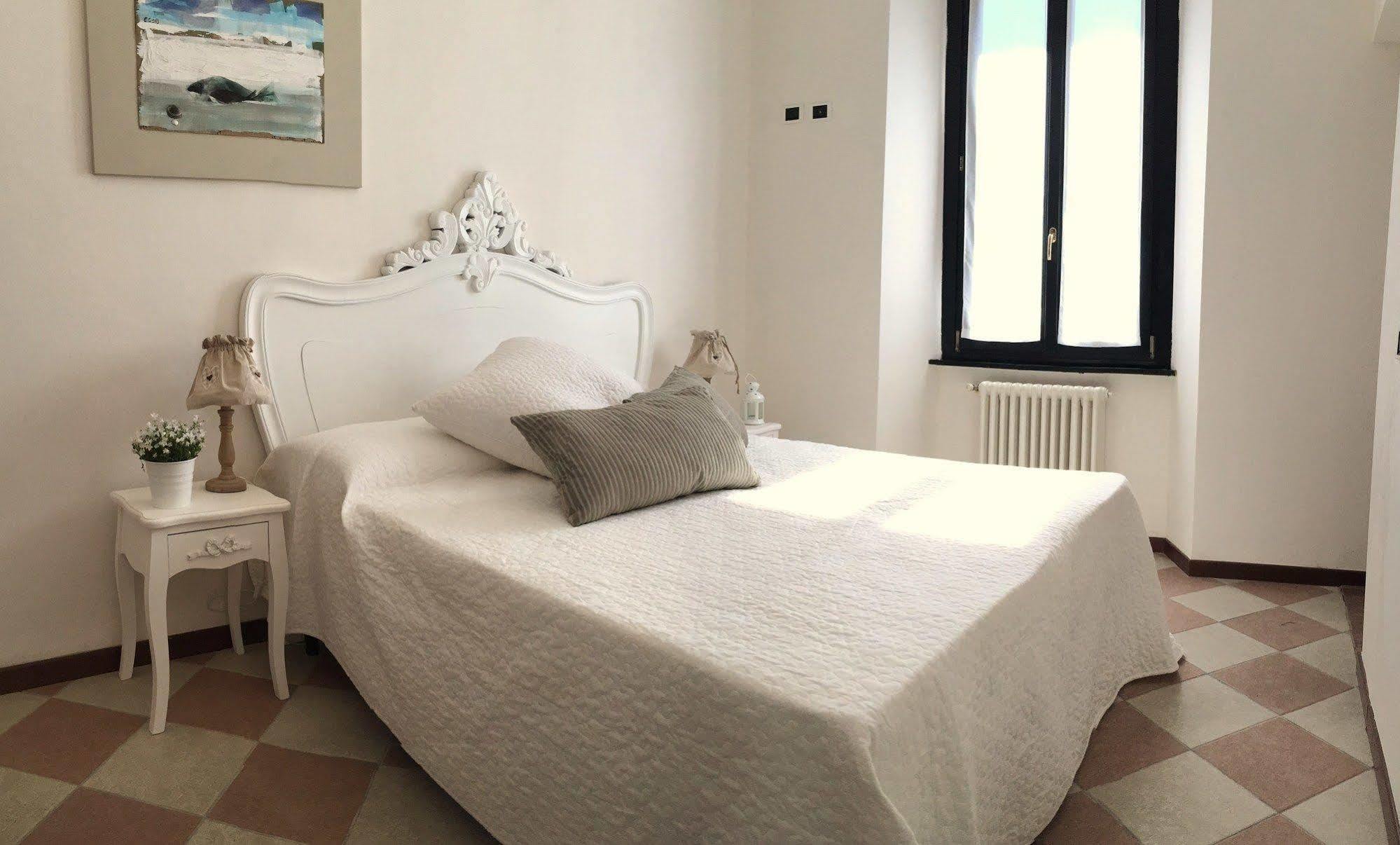 Hotel Villa San Fedele Сан Феделе Интелви Екстериор снимка